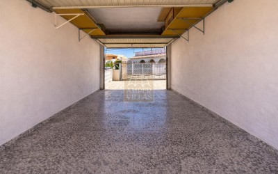 A villa divided into two separate homes in El Albir.